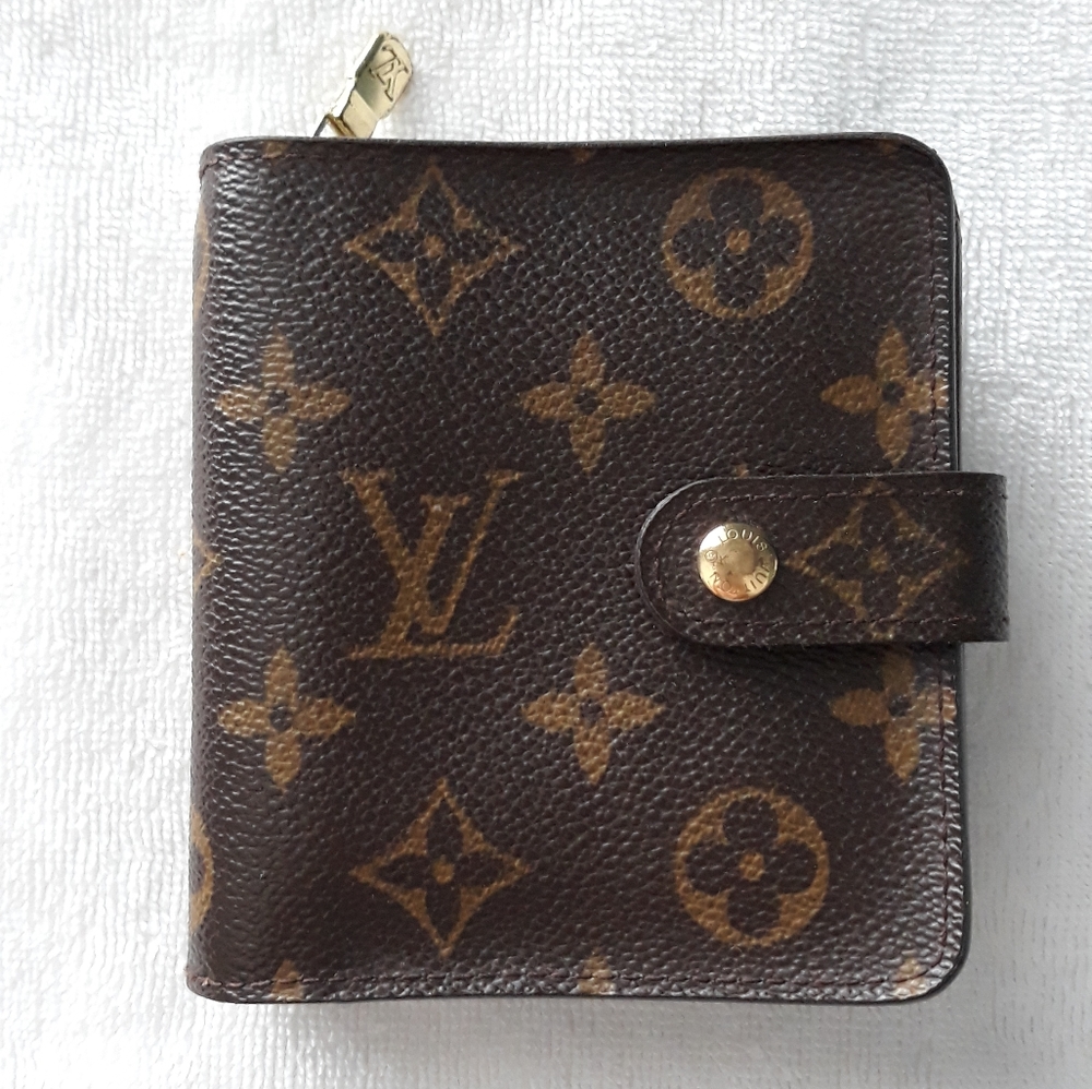 Authentic Louis Vuitton Compact Zip Wallet